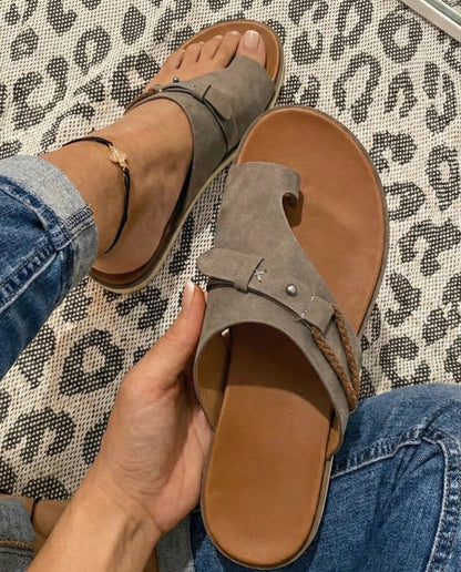 Willow | Minimal Toe Loop Flat Summer Sandals