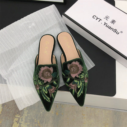 Wren | Embroidered Floral Pointed Toe Mules