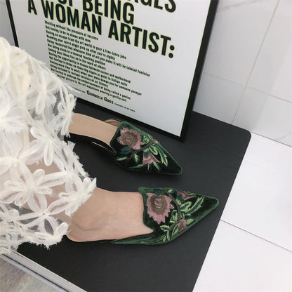 Wren | Embroidered Floral Pointed Toe Mules