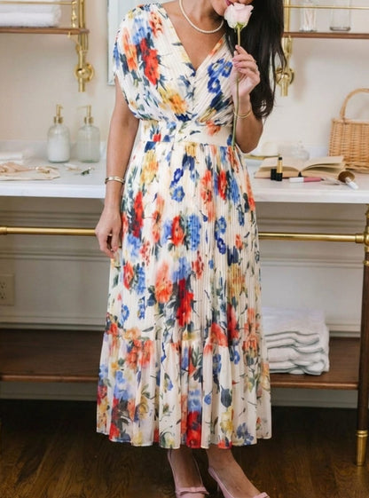 Clara | Pleated Floral V-Neck Short Sleeve Midi Dress